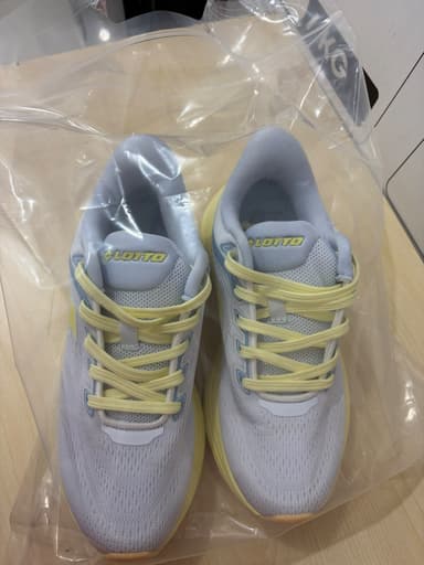Cuci sepatu
